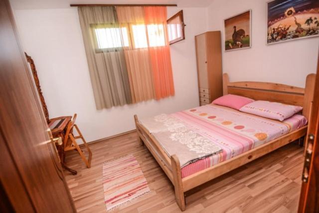 Backyard Apartment 奥赫里德 外观 照片